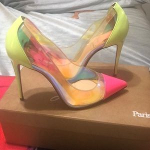 Christian Louboutin ologram